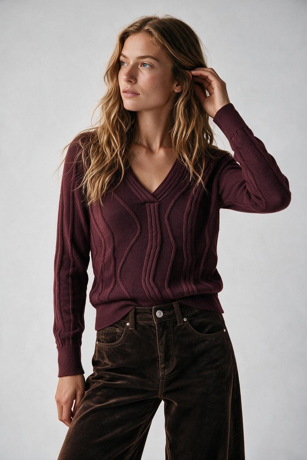 Textured Wave-Knit V-Neck Sweater in Burgundy