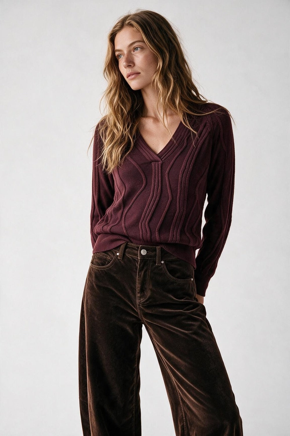 Textured Wave-Knit V-Neck Sweater in Burgundy