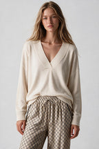 White warm Knit wide V-Neck jumper