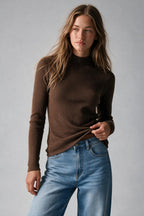Fine Ribbed Merino Wool Sweater in camel with Mock neck