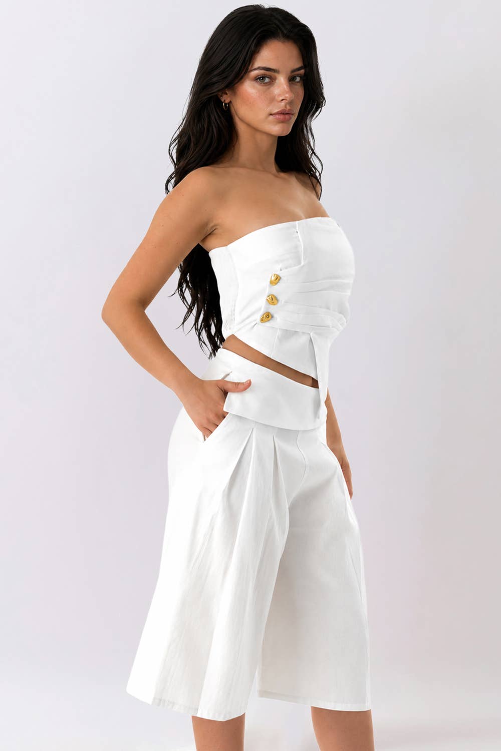 Pleated Wide-Leg Bermuda Pants