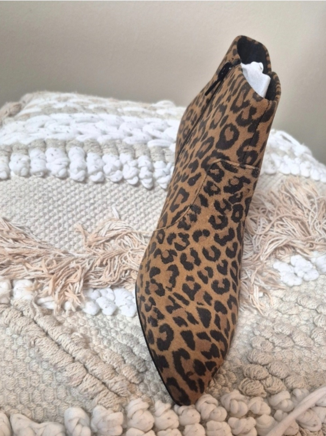 Clark’s Leopard ankle bootie ( ReFashion)