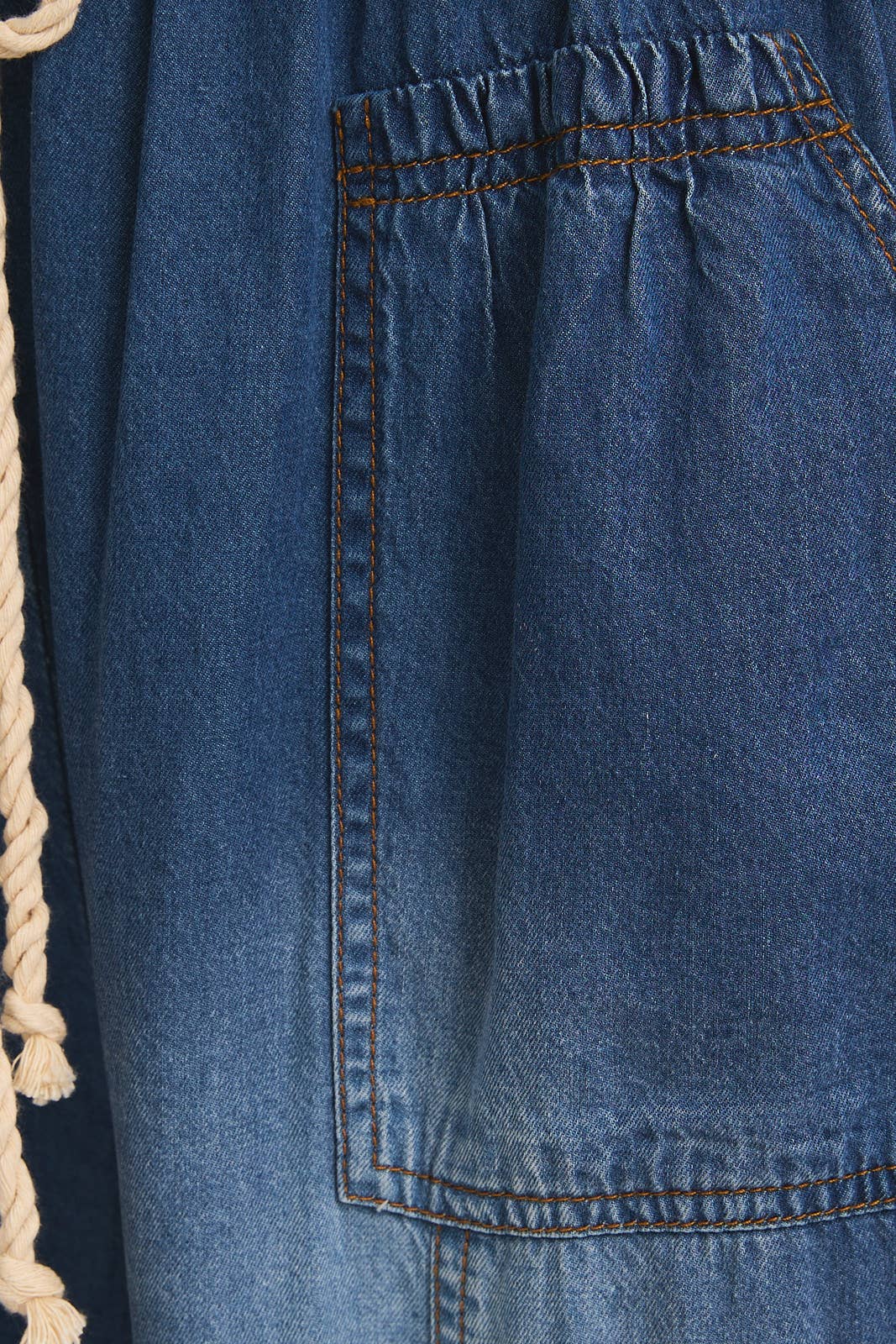 DRAW STRING WAIST WIDE JOGGER JEAN