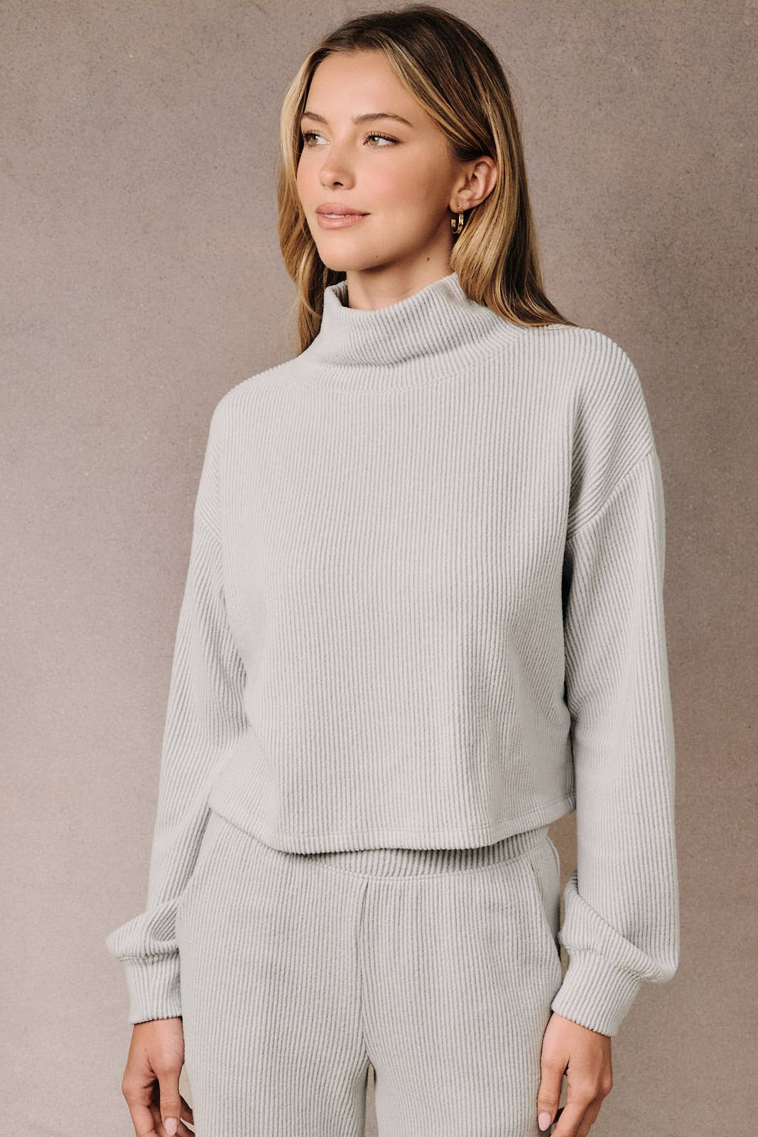 FUNNEL NECK LONG SLEEVE DROP SHOULDER RIB TOP