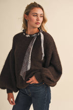 CREW NECK SATIN SCARF AROUND THE NECK PULLOVER SWEATER
