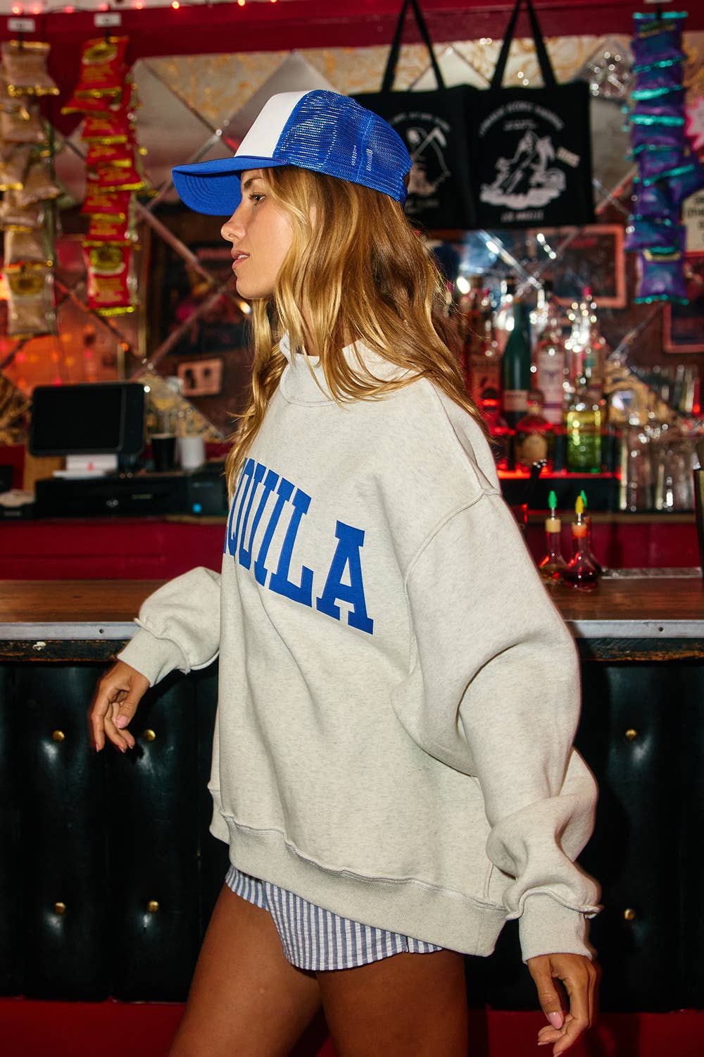 IT2594-DRINKS | Booze Print Reversible Mock Neck Sweatshirt