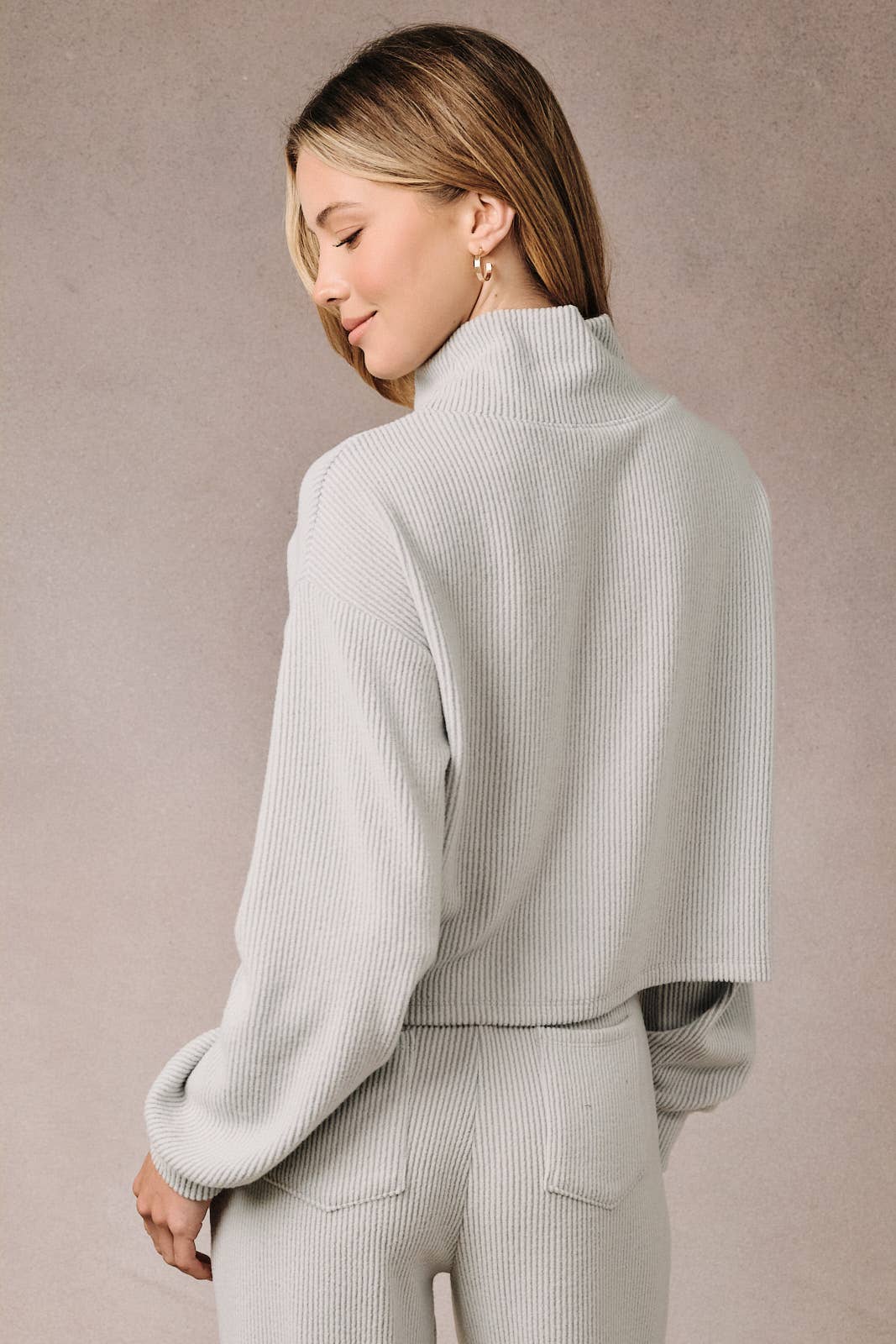 FUNNEL NECK LONG SLEEVE DROP SHOULDER RIB TOP