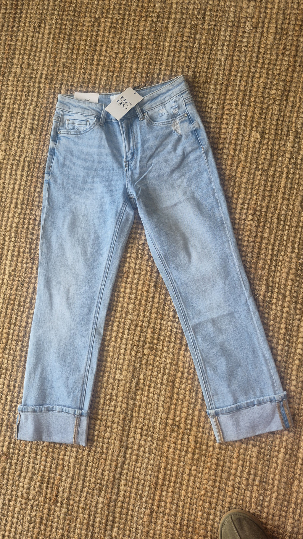 Light wash Cuffed Denim