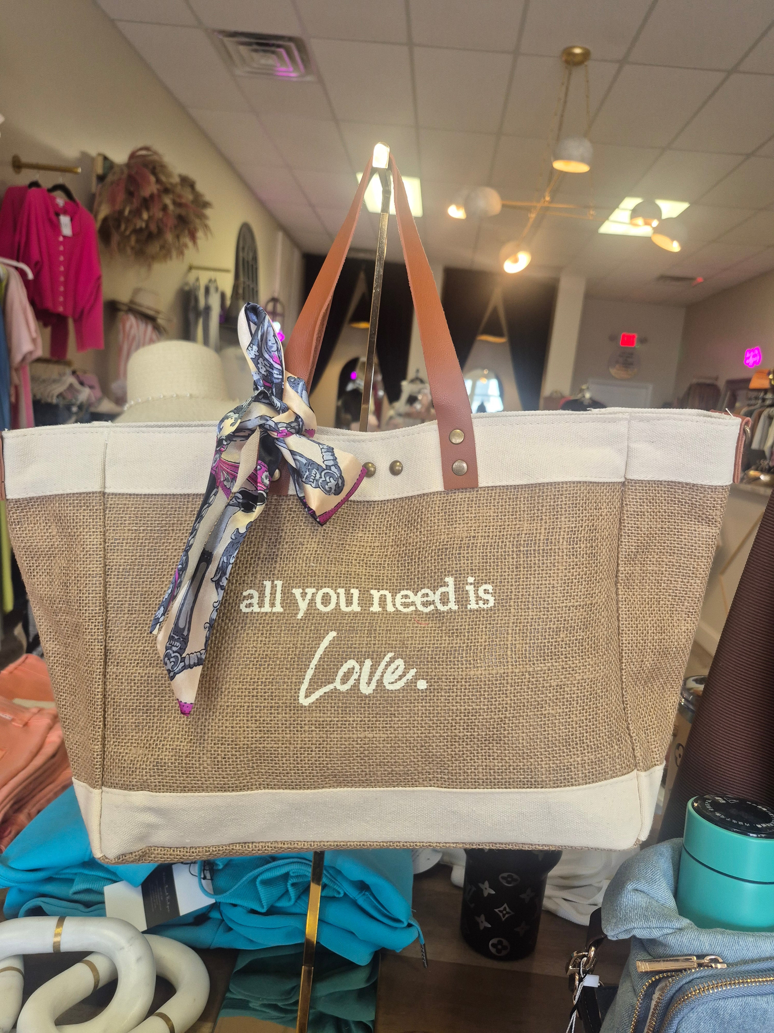 Love love Canvas tote w/xbody strap