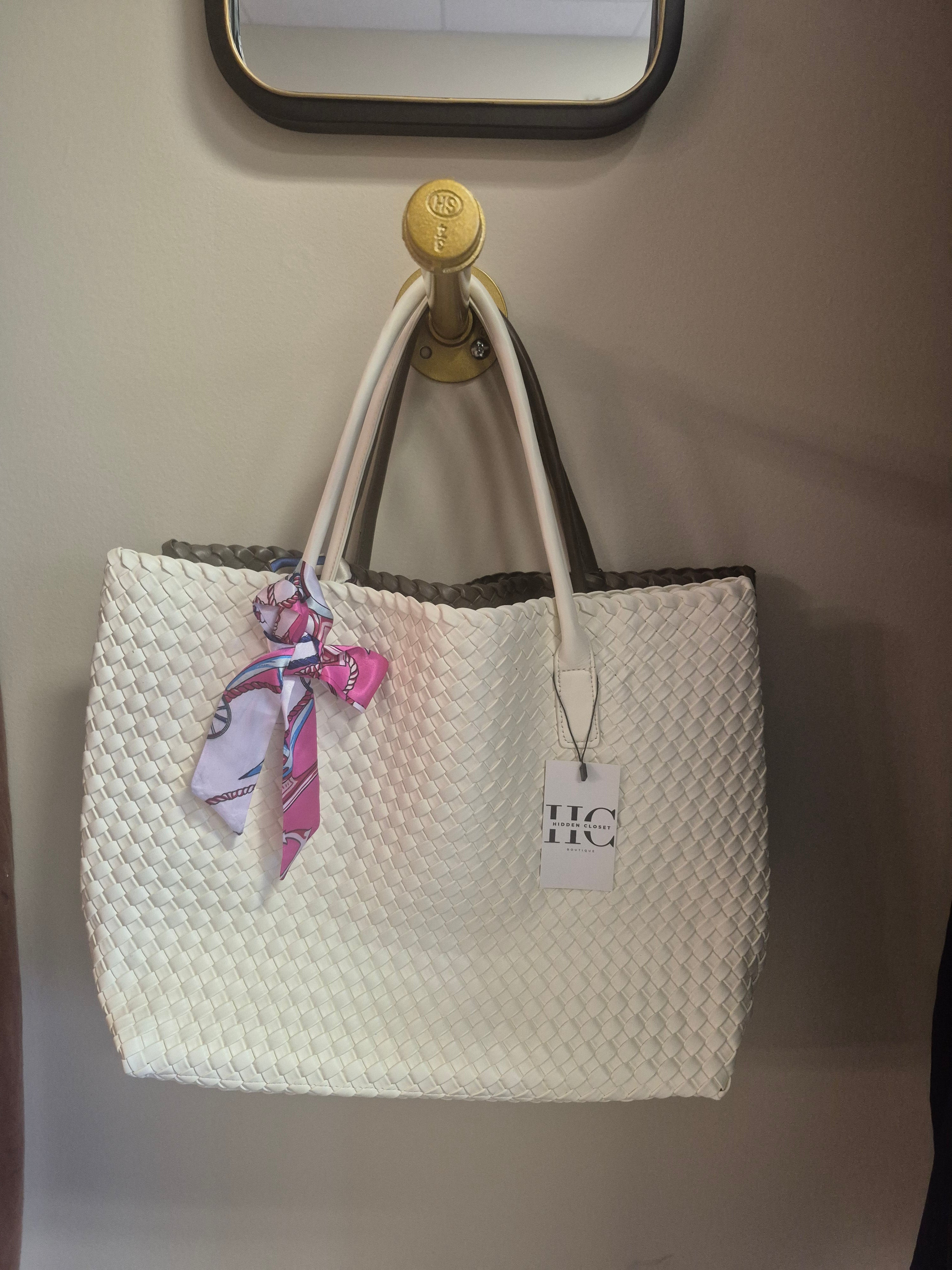 Woven Tote bag with Twily